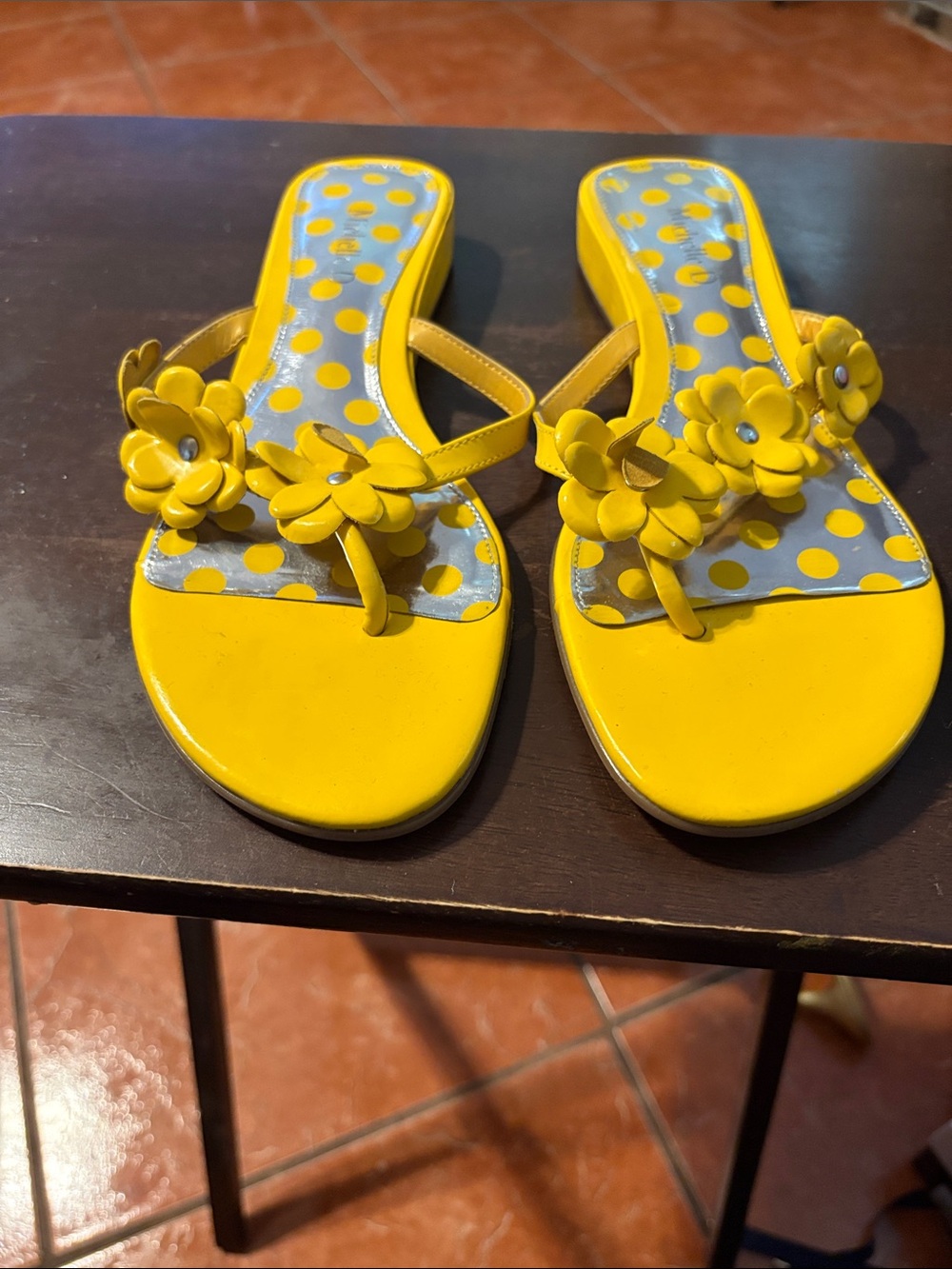 Michelle D Yellow Floral Girls' Slide Sandals